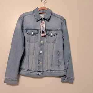 Seven7 Brand Light Blue Denim Jacket NWT Women’s Small